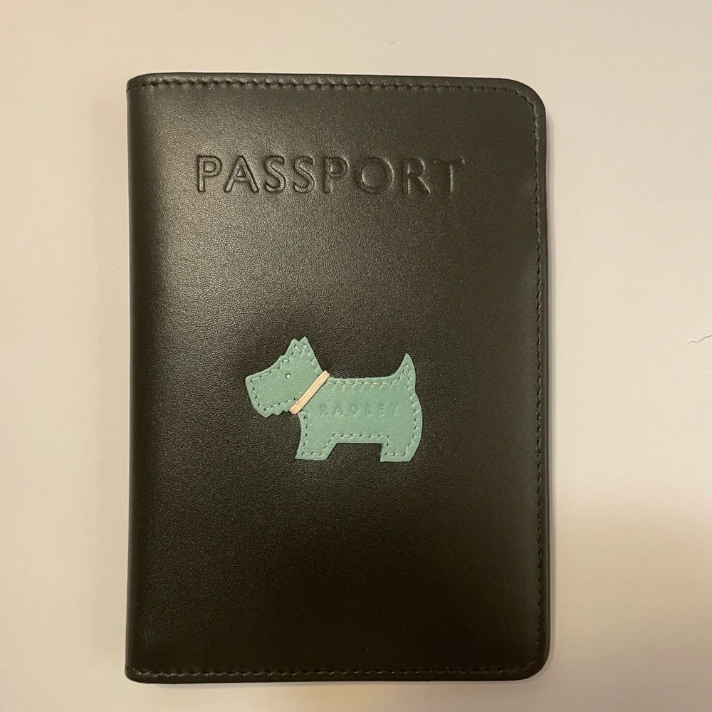 NEW Radley London Leather Passport Dog lovers